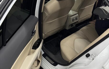 Toyota Camry, 2018 год, 3 300 000 рублей, 7 фотография