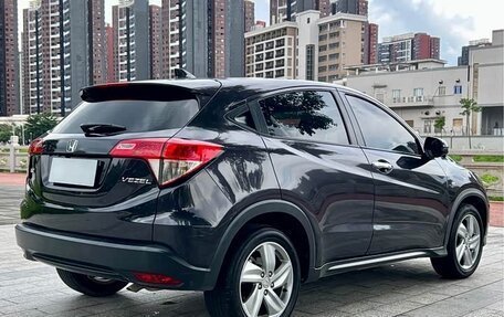 Honda Vezel, 2022 год, 1 400 000 рублей, 6 фотография