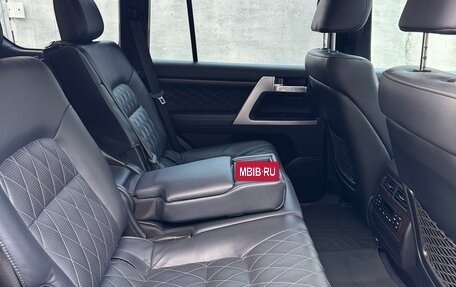 Toyota Land Cruiser 200, 2018 год, 9 300 000 рублей, 12 фотография