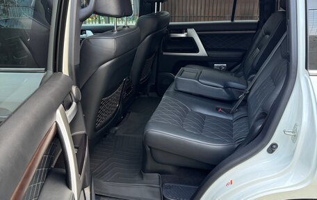 Toyota Land Cruiser 200, 2018 год, 9 300 000 рублей, 13 фотография