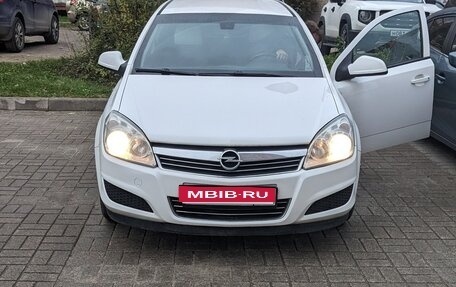 Opel Astra H, 2013 год, 750 000 рублей, 1 фотография