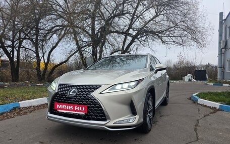 Lexus RX IV рестайлинг, 2021 год, 5 200 000 рублей, 4 фотография