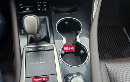 Lexus RX IV рестайлинг, 2021 год, 5 200 000 рублей, 16 фотография