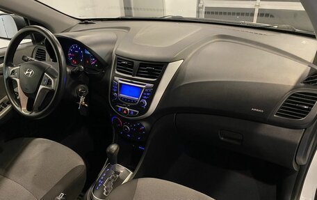 Hyundai Solaris II рестайлинг, 2013 год, 680 000 рублей, 12 фотография