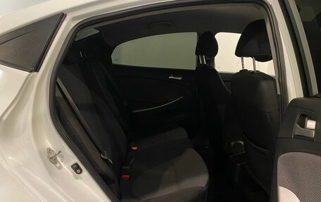 Hyundai Solaris II рестайлинг, 2013 год, 680 000 рублей, 17 фотография