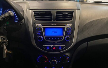 Hyundai Solaris II рестайлинг, 2013 год, 680 000 рублей, 13 фотография