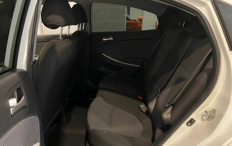 Hyundai Solaris II рестайлинг, 2013 год, 680 000 рублей, 25 фотография