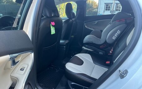 Volvo V40 Cross Country I, 2017 год, 2 450 000 рублей, 8 фотография