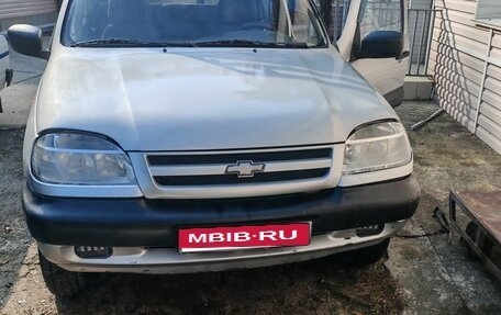 Chevrolet Niva I рестайлинг, 2005 год, 500 000 рублей, 1 фотография