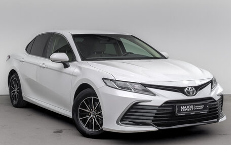 Toyota Camry, 2023 год, 3 725 000 рублей, 3 фотография