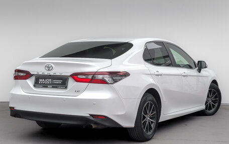 Toyota Camry, 2023 год, 3 725 000 рублей, 5 фотография