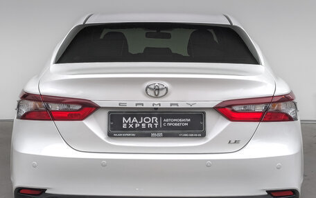 Toyota Camry, 2023 год, 3 725 000 рублей, 6 фотография