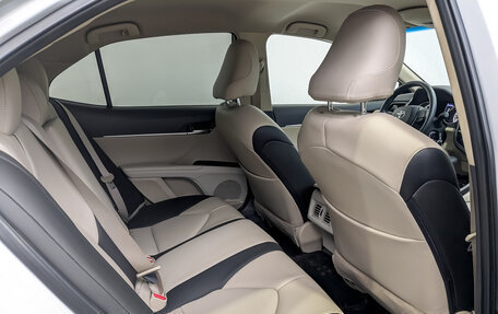 Toyota Camry, 2023 год, 3 725 000 рублей, 12 фотография