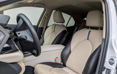 Toyota Camry, 2023 год, 3 725 000 рублей, 20 фотография