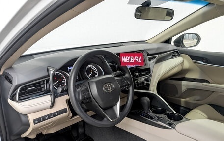 Toyota Camry, 2023 год, 3 725 000 рублей, 16 фотография