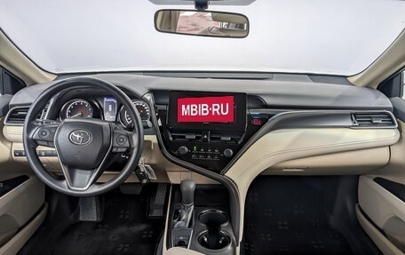 Toyota Camry, 2023 год, 3 725 000 рублей, 14 фотография