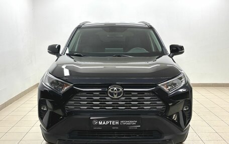 Toyota RAV4, 2019 год, 3 598 000 рублей, 2 фотография