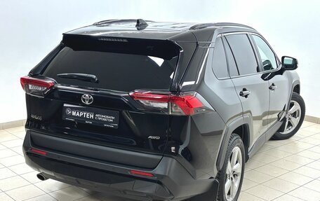 Toyota RAV4, 2019 год, 3 598 000 рублей, 9 фотография