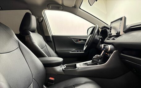 Toyota RAV4, 2019 год, 3 598 000 рублей, 12 фотография