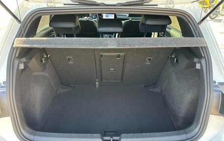 Volkswagen Golf VIII, 2023 год, 2 080 143 рублей, 10 фотография