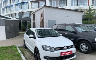 Volkswagen Polo VI (EU Market), 2011 год, 750 000 рублей, 1 фотография