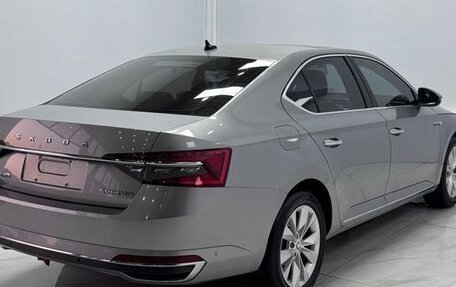 Skoda Superb III рестайлинг, 2021 год, 1 660 000 рублей, 4 фотография