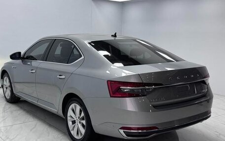Skoda Superb III рестайлинг, 2021 год, 1 660 000 рублей, 6 фотография