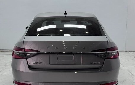 Skoda Superb III рестайлинг, 2021 год, 1 660 000 рублей, 5 фотография