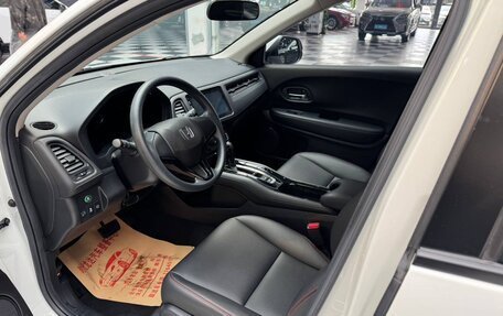 Honda Vezel, 2021 год, 1 610 000 рублей, 5 фотография