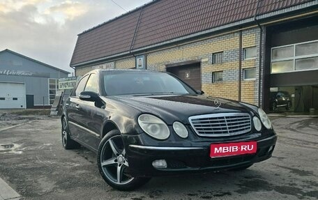Mercedes-Benz E-Класс, 2003 год, 650 000 рублей, 1 фотография