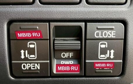 Toyota Voxy III, 2021 год, 1 795 000 рублей, 15 фотография