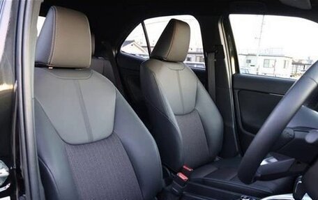 Toyota Yaris Cross, 2021 год, 1 440 000 рублей, 10 фотография