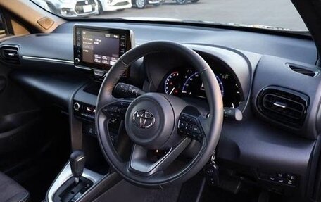 Toyota Yaris Cross, 2021 год, 1 440 000 рублей, 11 фотография