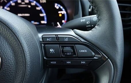 Toyota Yaris Cross, 2021 год, 1 440 000 рублей, 14 фотография