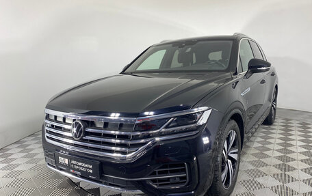 Volkswagen Touareg III, 2020 год, 6 850 000 рублей, 1 фотография