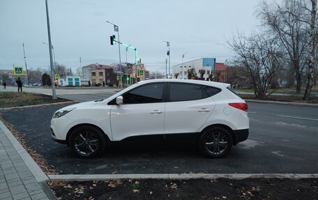 Hyundai ix35 I рестайлинг, 2014 год, 1 670 000 рублей, 2 фотография