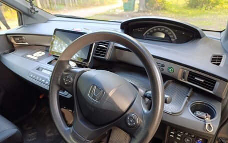 Honda Freed I, 2013 год, 1 270 000 рублей, 7 фотография