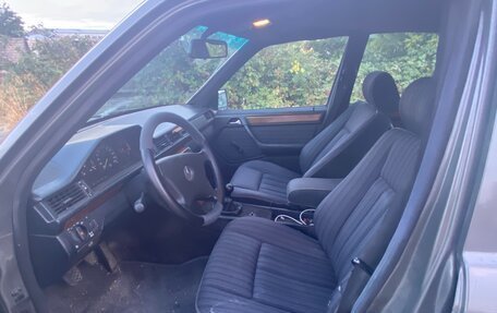 Mercedes-Benz W124, 1992 год, 370 000 рублей, 10 фотография