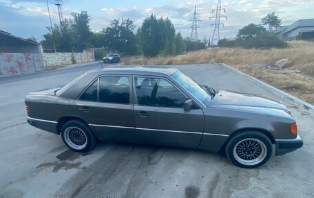 Mercedes-Benz W124, 1992 год, 370 000 рублей, 8 фотография