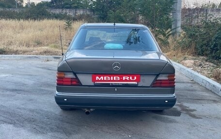 Mercedes-Benz W124, 1992 год, 370 000 рублей, 6 фотография