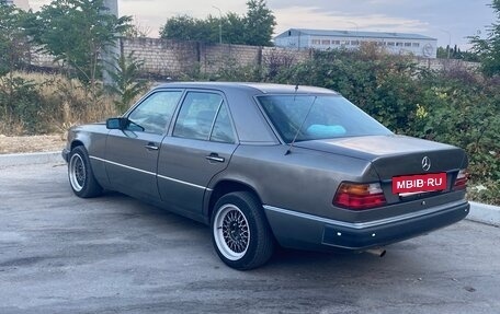 Mercedes-Benz W124, 1992 год, 370 000 рублей, 5 фотография