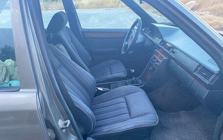 Mercedes-Benz W124, 1992 год, 370 000 рублей, 14 фотография