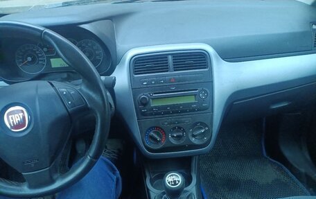 Fiat Punto III Punto Evo рестайлинг, 2010 год, 280 000 рублей, 8 фотография