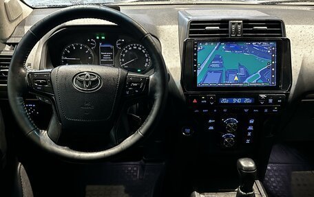 Toyota Land Cruiser Prado 150 рестайлинг 2, 2018 год, 5 290 000 рублей, 11 фотография