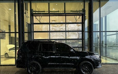 Toyota Land Cruiser Prado 150 рестайлинг 2, 2018 год, 5 290 000 рублей, 5 фотография