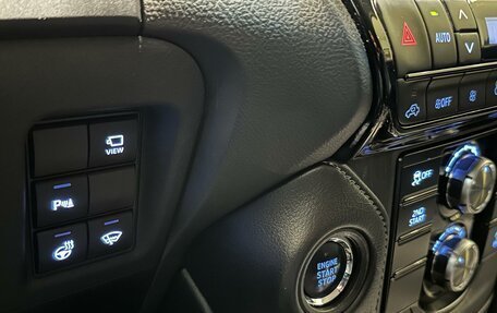 Toyota Land Cruiser Prado 150 рестайлинг 2, 2018 год, 5 290 000 рублей, 14 фотография