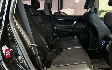 Toyota Land Cruiser Prado 150 рестайлинг 2, 2018 год, 5 290 000 рублей, 7 фотография