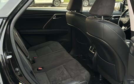 Lexus RX IV рестайлинг, 2019 год, 3 400 000 рублей, 11 фотография