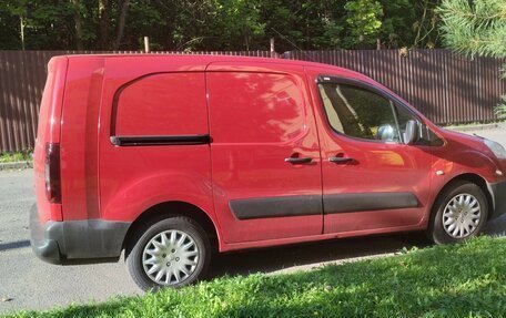 Peugeot Partner II рестайлинг 2, 2013 год, 760 000 рублей, 3 фотография