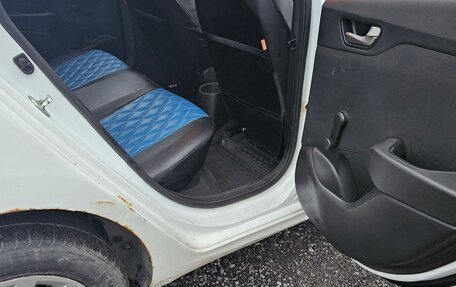 Hyundai Solaris II рестайлинг, 2017 год, 550 000 рублей, 9 фотография